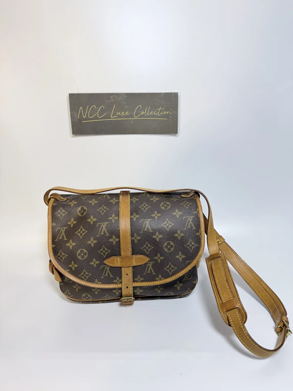 Louis Vuitton Monogram Saumur 30 Messenger Bag