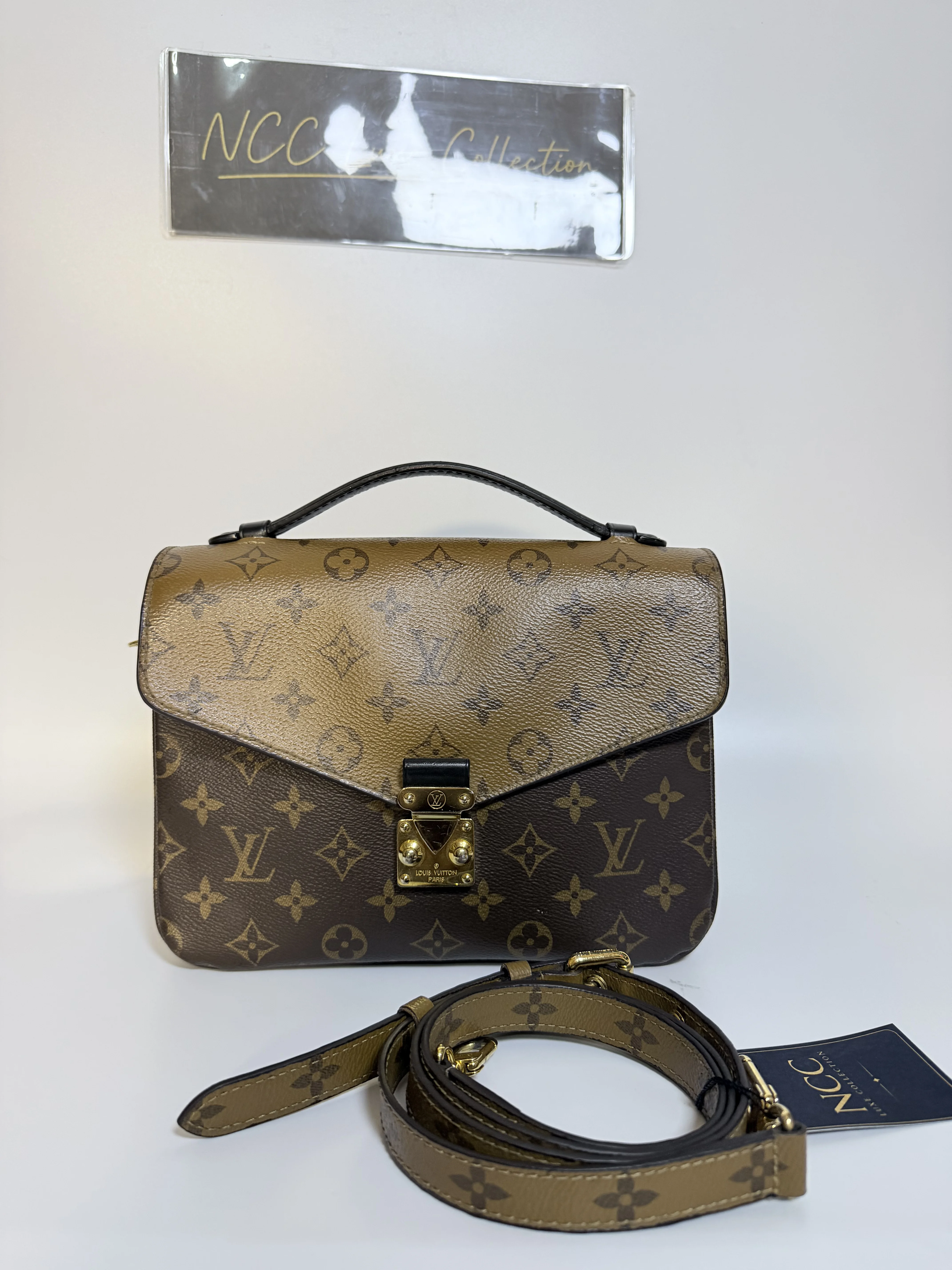 Louis Vuitton Pochette Metis in Reverse Monogram