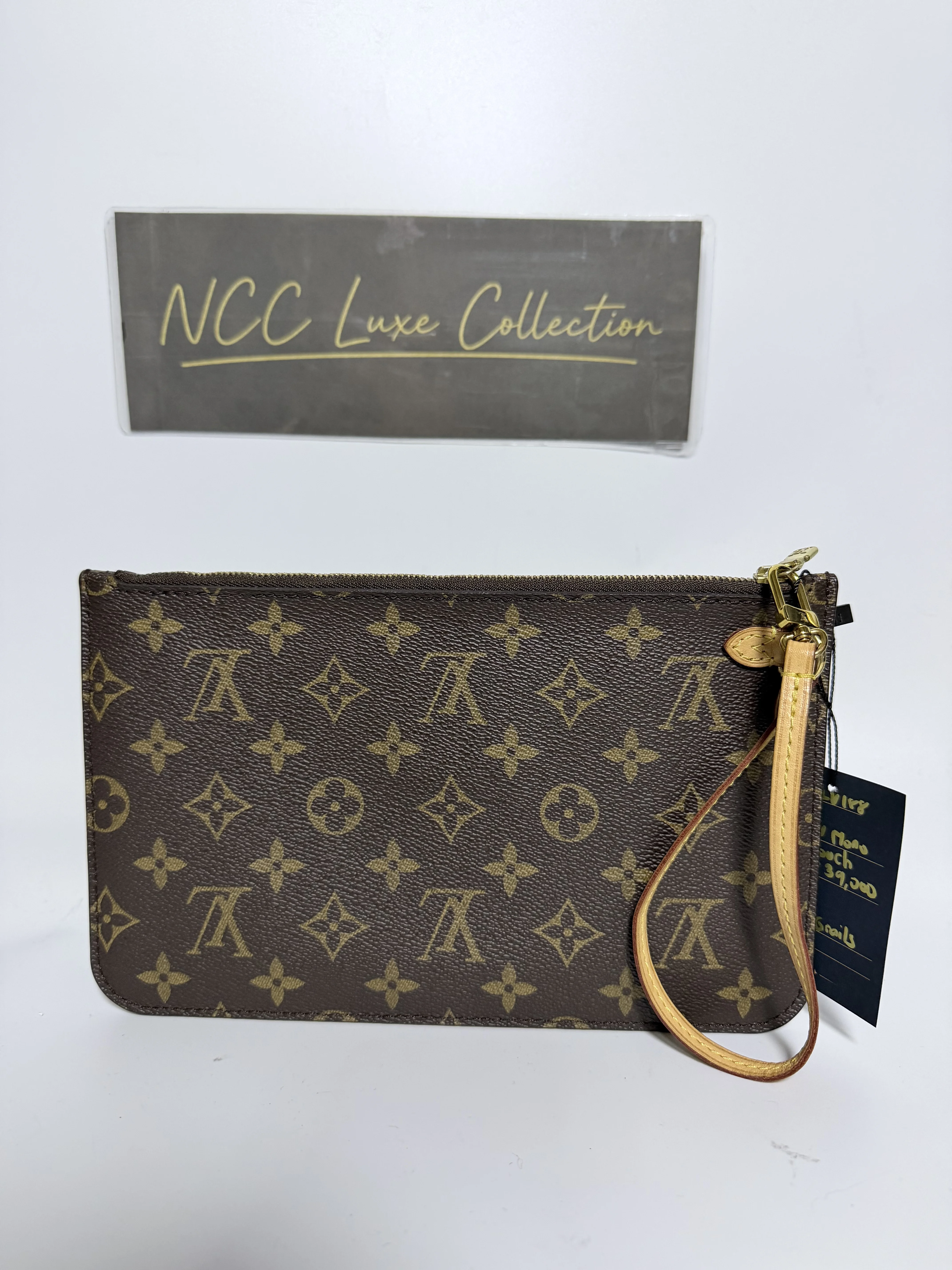 Louis Vuitton Neverfull MM Pochette in classic brown Monogram