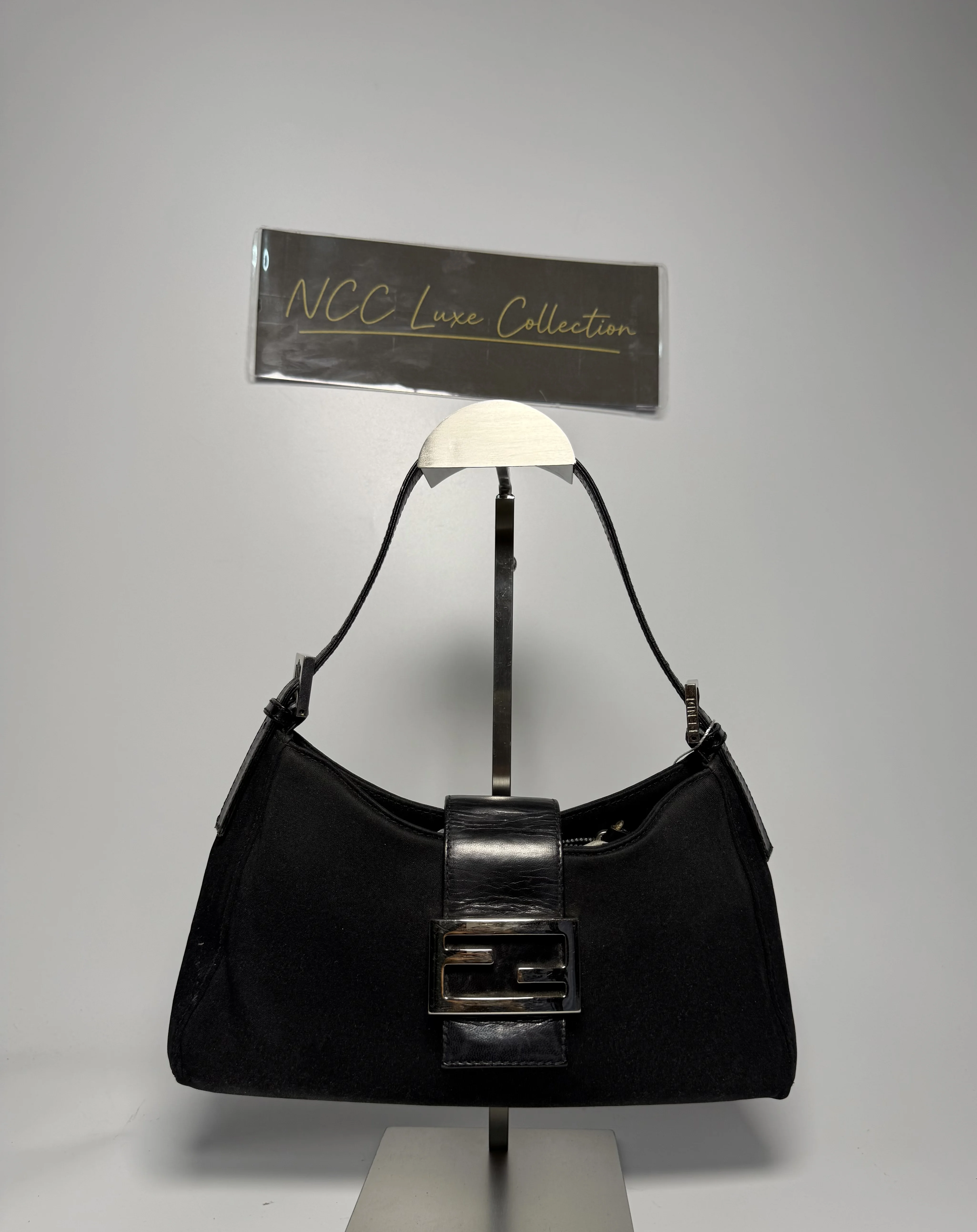 Fendi Mamma Baguette Cloth Handbag